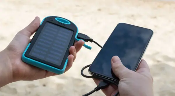 Jaki power bank solarny? Poznaj prawdę i wybierz idealny model
